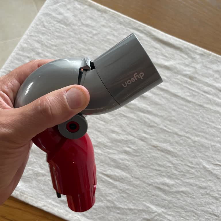 Dyson V15 Şarjlı Süpürge