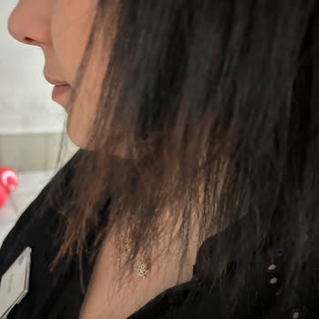 Grundig Saç Düzleştirici Saçlarımı Yaktı