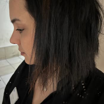 Grundig Saç Düzleştirici Saçlarımı Yaktı