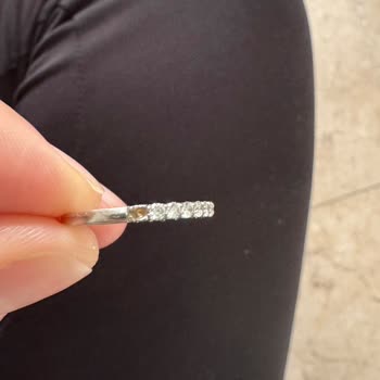 Blue Diamond Alyansımın Taşı Düştü