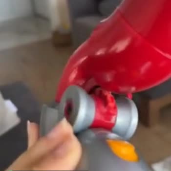 Dyson V12 Mobilya Altı Başlığı Sorunu!