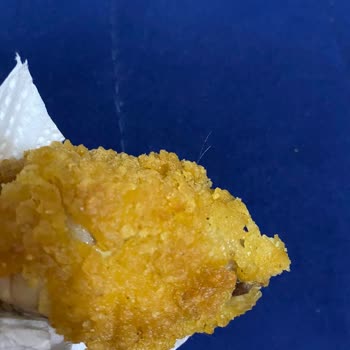 Lezita Çıtır Kova İçinden Çıkan Bir Ürün