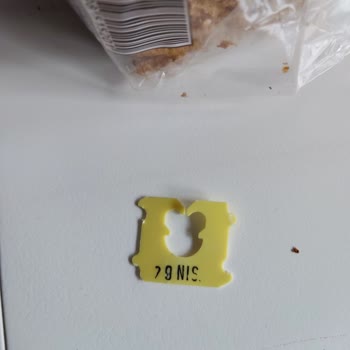 Getirden Gelen Bozuk Uno Ekmek