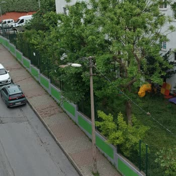 Boğaziçi Elektrik - BEDAŞ Elektrik Direği Tehlikesi