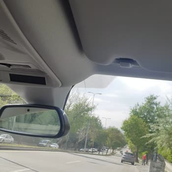 Opel Sıfır Araç Cam Çatlamış Teslim Ettiler