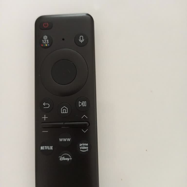 Samsung TV Güneş Enerjili Kumanda