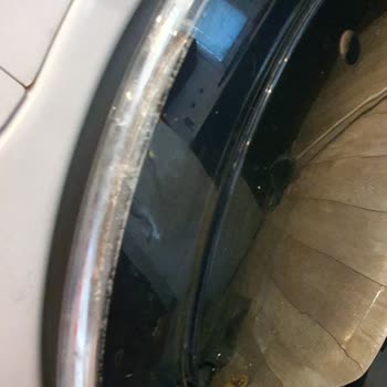 Samsung Eco Bubble Panel Ve Kapaktaki Kirlenme Ve Değişim Talebidir