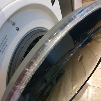 Samsung Eco Bubble Panel Ve Kapaktaki Kirlenme Ve Değişim Talebidir