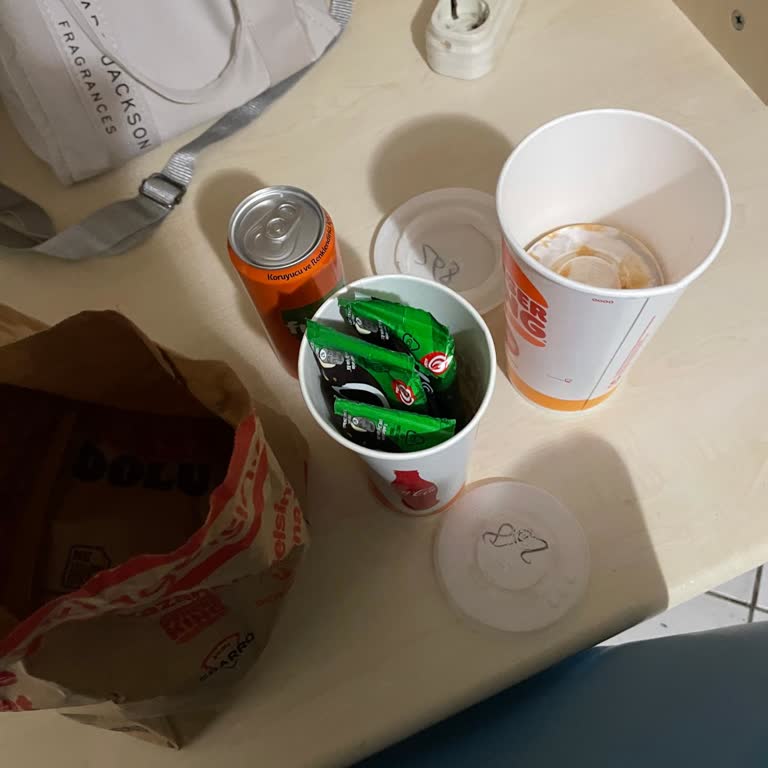 Yemeksepeti Yanlış Ürünler Gönderilmiş.