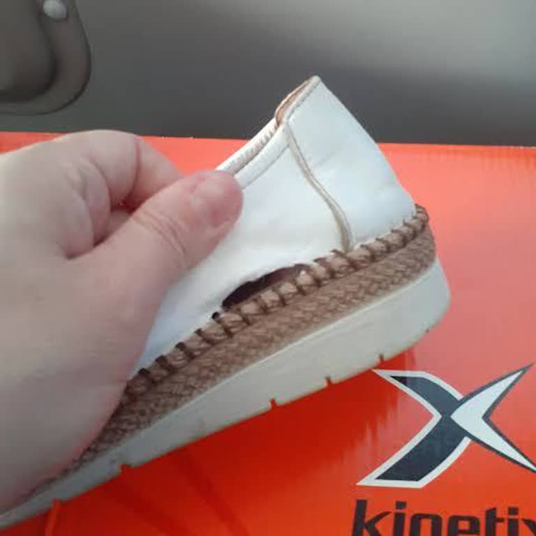 Markantalya AVM FLO Aldığım En Kötü Kaliteli Ayakkabı