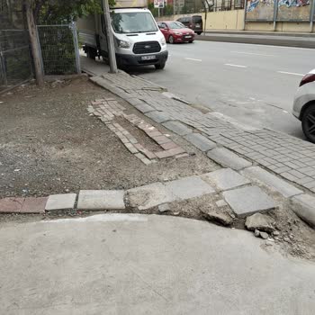 Bayrampaşa Belediyesi Kaldırım Taşı Yapılmasını İstiyoruz