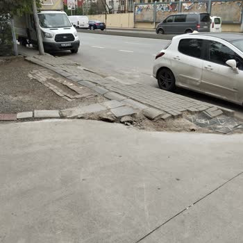 Bayrampaşa Belediyesi Kaldırım Taşı Yapılmasını İstiyoruz