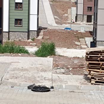 TOKİ Deprem Bölgesinde Ev Bekleyişimizin Sona Ermesini İstiyoruz