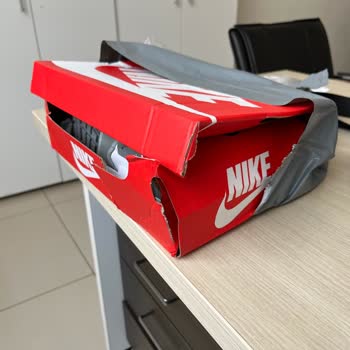Nike Dan Gelen Kusurlu Ürün