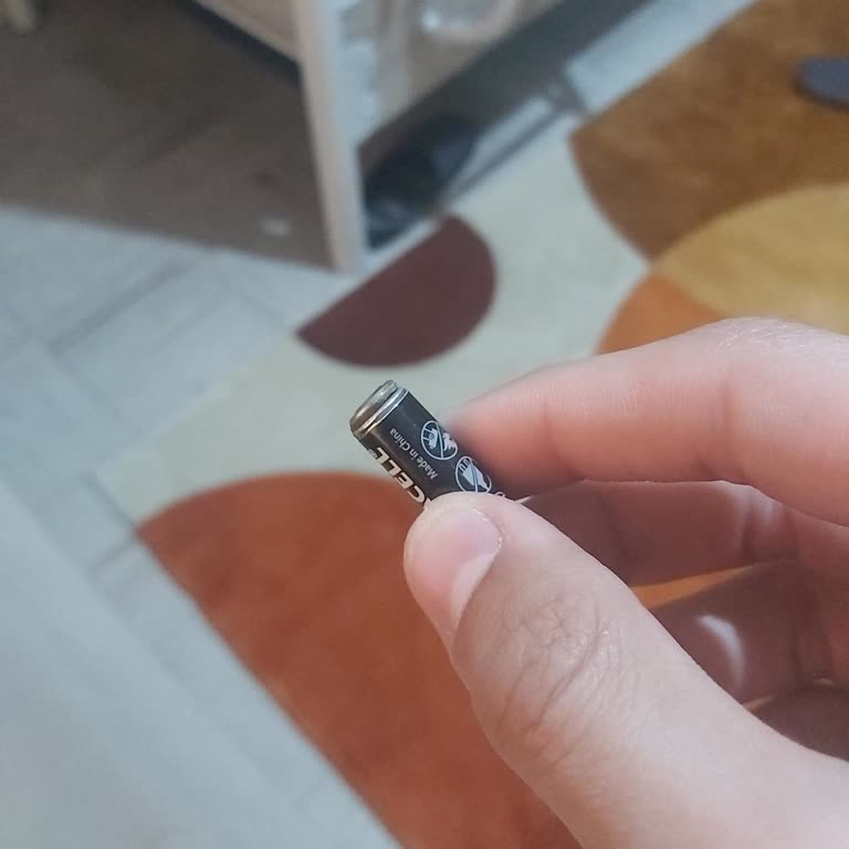 Duracell Pilim Ciddi Anlamda Elimde Patladı