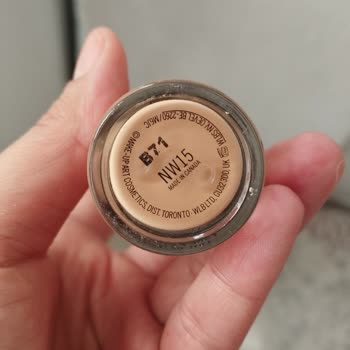 Mac Cosmetics Koyu Fondöten Verildi