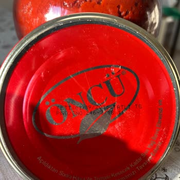 Öncü Salçanın Kapalı Halde İken Bile Küflenmesi