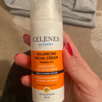 Eve Shop Celenes Nemlendirici Yüzümü Mahvetti