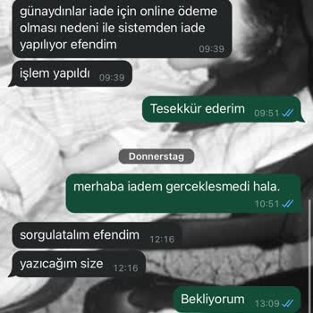 Luxe Optik Resmen Dalga Gecen Bir Şirket.