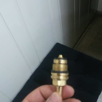 Teknik Outlet (Bursa)  Farklı Ürün Göndermişler.