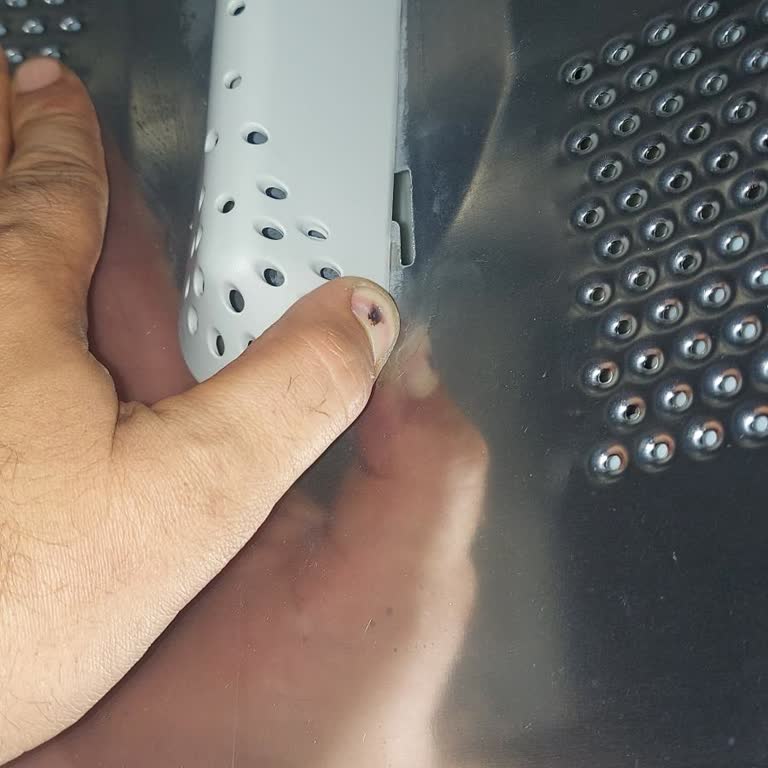 Hoover 4 Ayda Bozulan Mühendislik Hatası