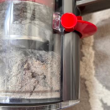 Dyson Hazne Kapağı Kapanmıyor