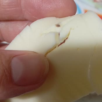 Ekici Peynir Ekici Kaşar Peynirinden Hoş Olamayan Bir Cismin Çıkması