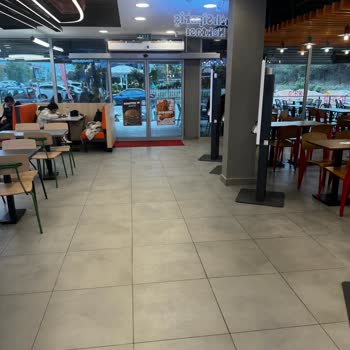 Burger King Şubesinde Yaşanan Hizmet Sorunları
