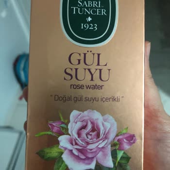 Eyüp Sabri Tuncer Gülsuyu Cildimizi Kıpkırmızı Yaptı.