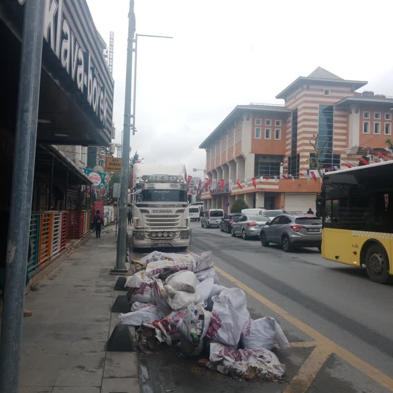 Bağcılar Belediyesi Halk Sarayı Önü İnşaat