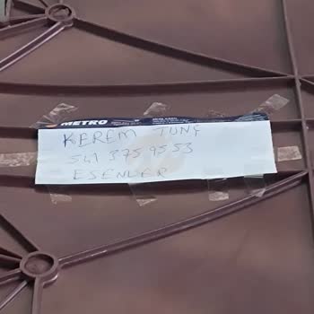 Metro Turizm Köpeğin Bir Eşya Gibi Taşınması Ve Yol Kenarına Bırakılması
