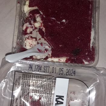 Osmanoğlu BİM Kadife Tatlısı Bozuk