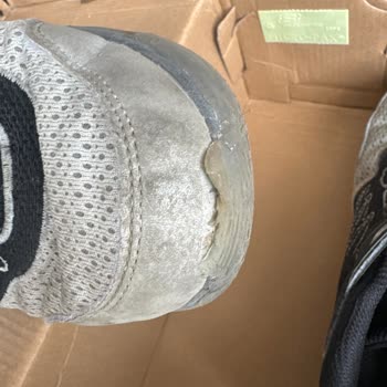 Skechers Çocuk Ayakkabısı 4 Günde Ön Üç Kısımları Açıldı.