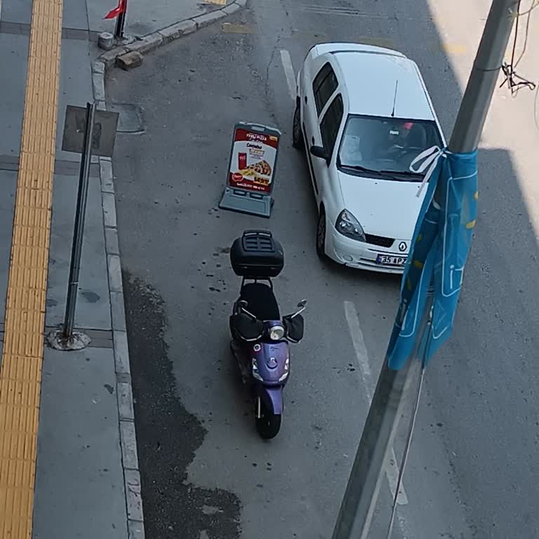 İzmir Büyükşehir Belediyesi İşgaliye Ve Trafik Kuralları