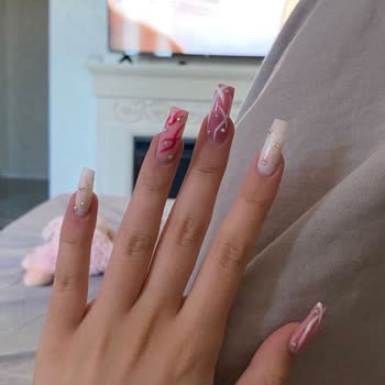 Natural Nail House Manikürde Beklentilerin Altında Kaldı