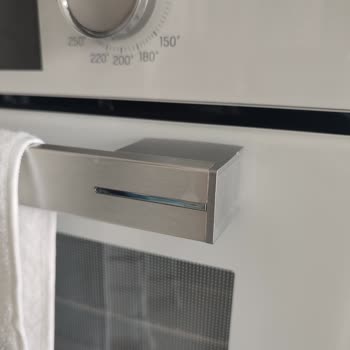 Arçelik Fırın Kolunda Renk Atması