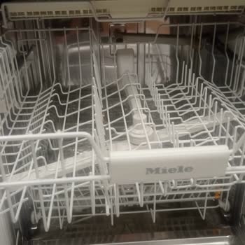 Miele Makine Sepet Paslanma Şikayeti