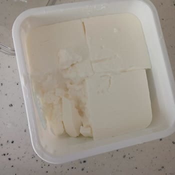 Sütaş Süzme Peynir Bozuk Ürün