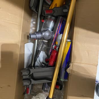 Dyson V12 Hafif Diye Aldım Kalitesiz Çıktı