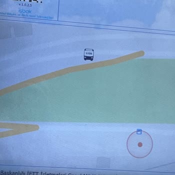 İETT Otobüsleri Durakları Es Geçiyor