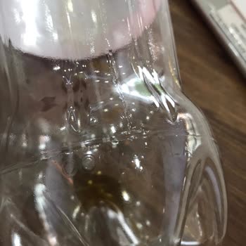 Coca-Cola 2003 Tarihli Şişe Satıyor