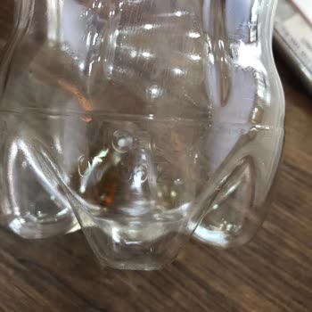 Coca-Cola 2003 Tarihli Şişe Satıyor