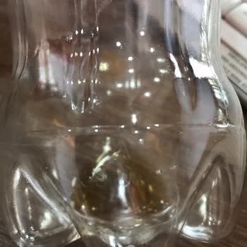 Coca-Cola 2003 Tarihli Şişe Satıyor