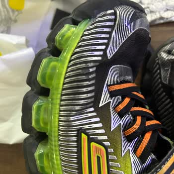 Skechers Hatalı Ürünü Değiştirmiyor