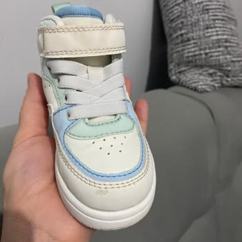 HM Ayakkabı Derisinde Soyulma Meydana Geldi