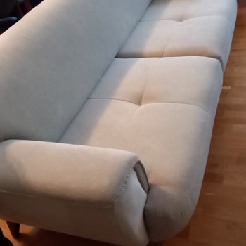 Kelebek Mobilya Koltuğum Yanlış Renkle Döşenmiş