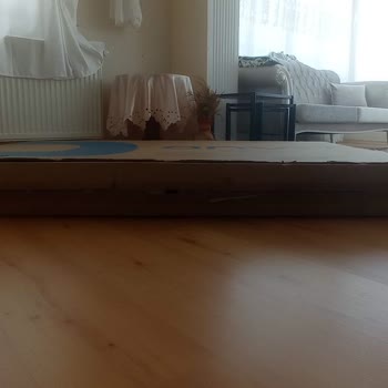 Hepsiburada Onvo 70" Panel Kırık
