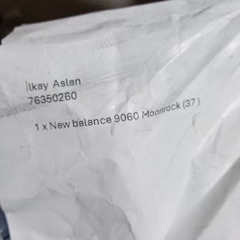 Kremlin Outlet Sesimin Duyan Var Mı
