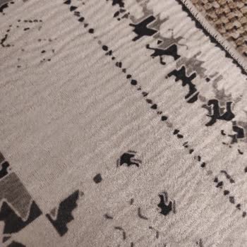 Coco_carpet (Instagram) Coco_carpet Halı Kırışma