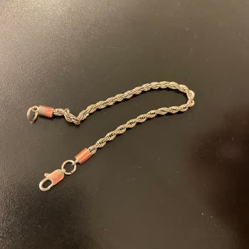 H&M'DEN Alınmış Bilekliğin Kısa Sürede Paslanması